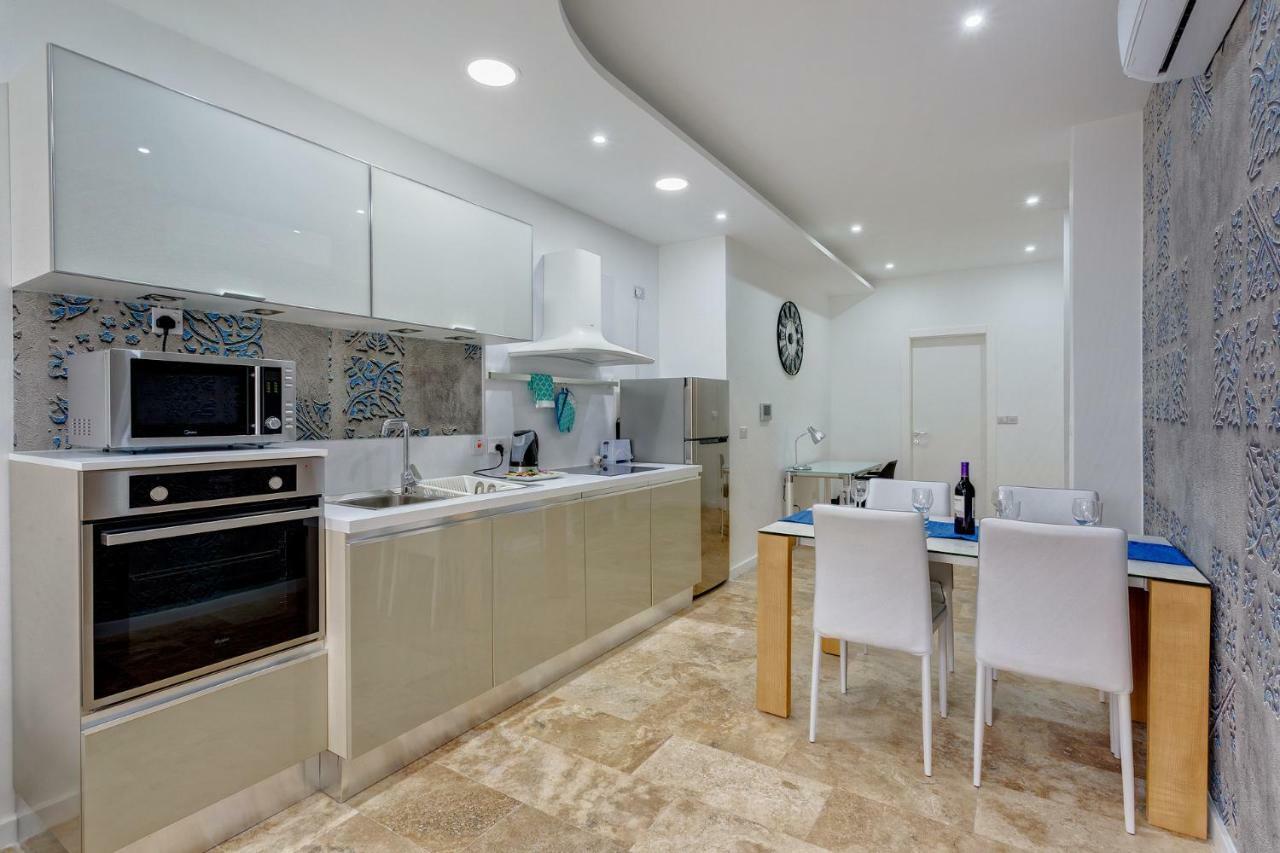 Modern 2 Bedroom Apartment In St Julians St. Julian's Exterior foto